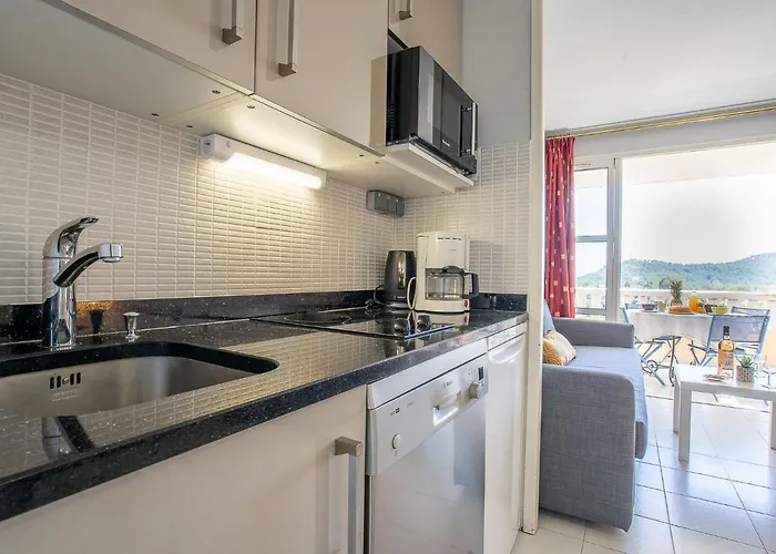 Daire L'esquinade P1 111 By Interhome Saint-Raphaël