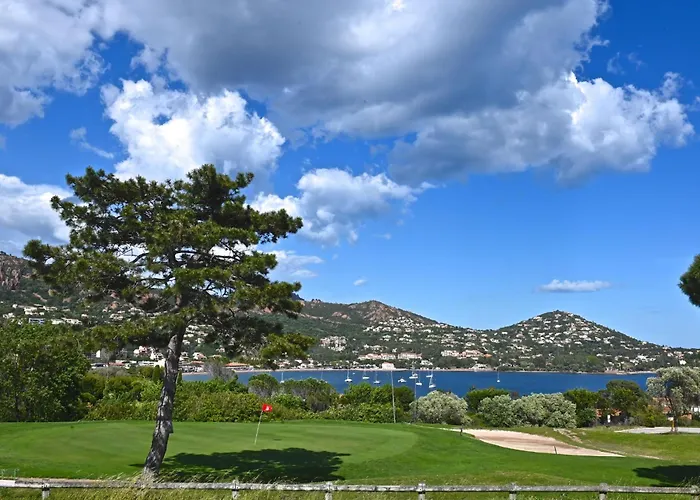 Daire L'esquinade P1 111 By Interhome Saint-Raphaël