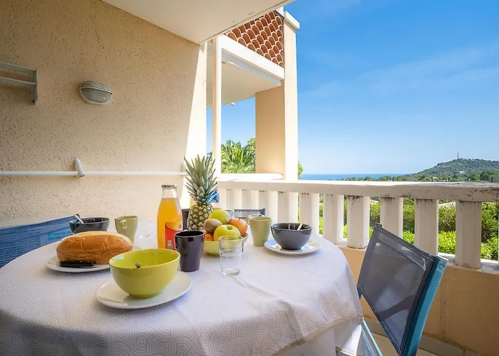 L'esquinade P1 111 By Interhome